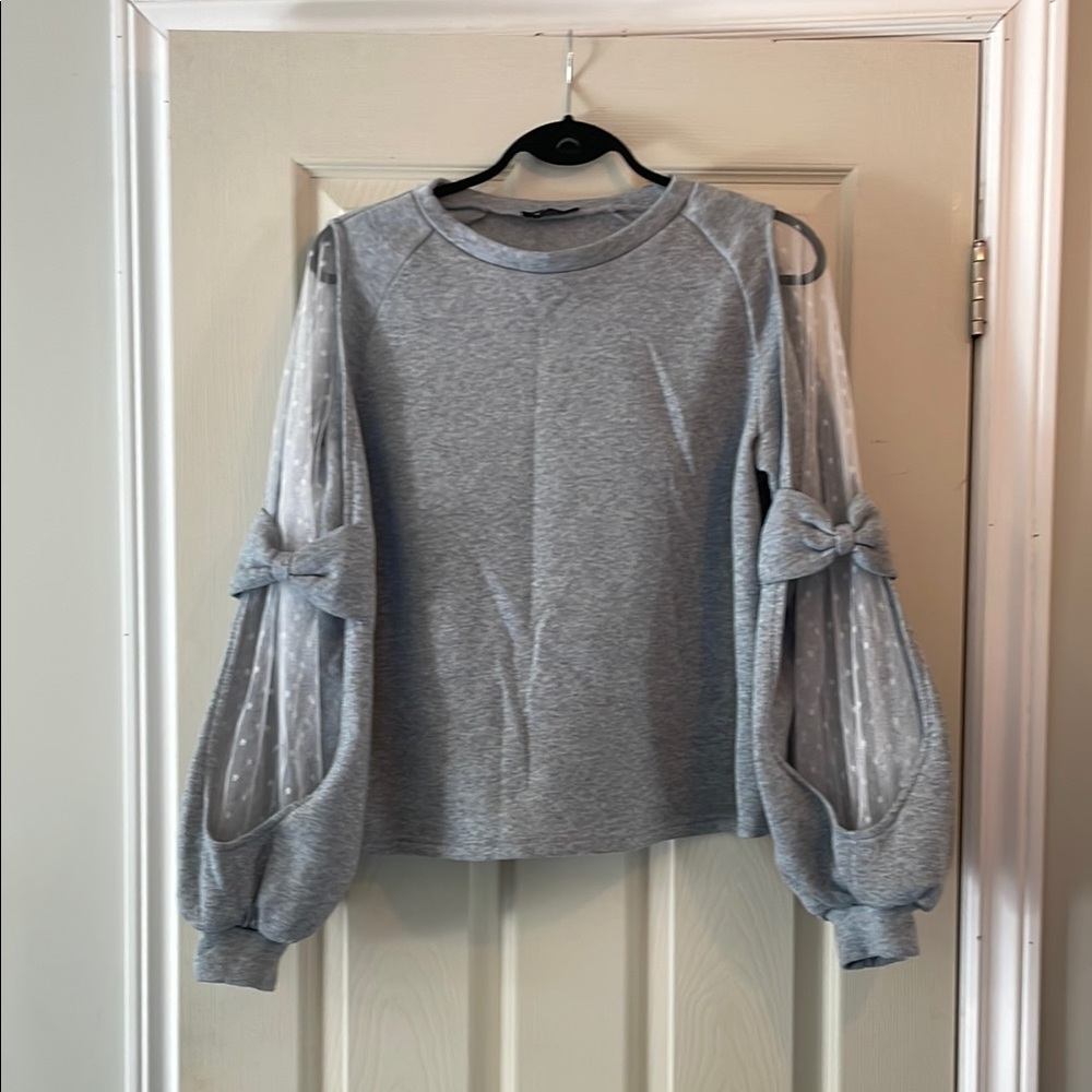 SHEIN Gray Puff Sleeve Cut Out with lace Sweatshirt